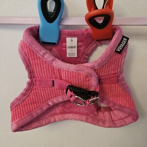 Voyager NWOT Pink Corduroy Dog Harness